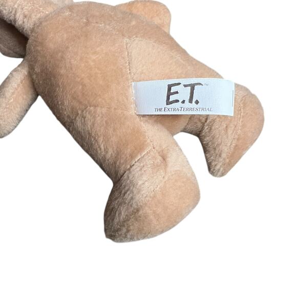 ET the Extra-terrestrial Toy Factory 8in Plush Figure New w/ Tags - Picture 6 of 10